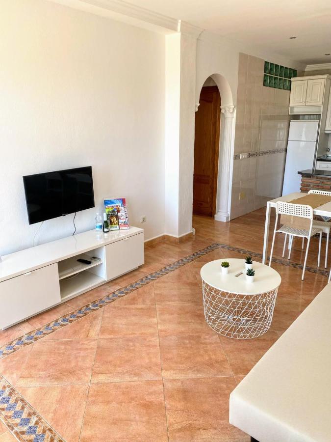 Apartamento Rio Adelfas Apartment Benajarafe Exterior photo